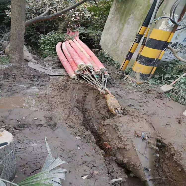 绵阳矿脉拖拉管